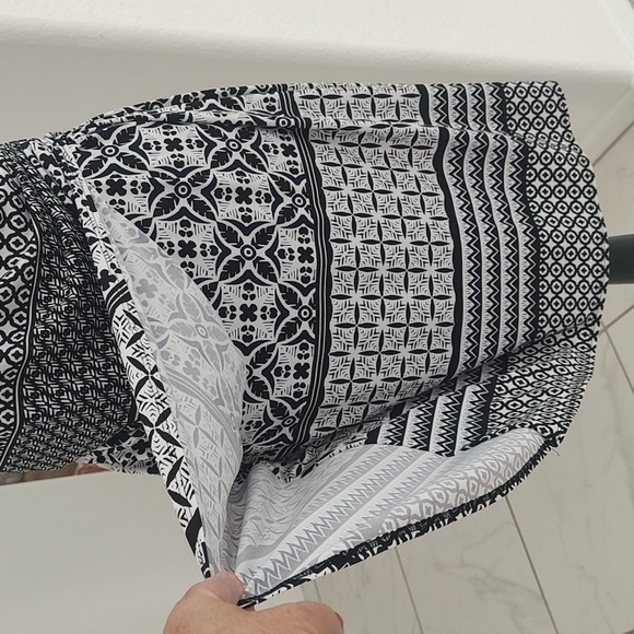 Tommy Bahama Tropical Terrazza Stretch Jersey Faux Wrap Dress M Black White - Picture 7 of 16